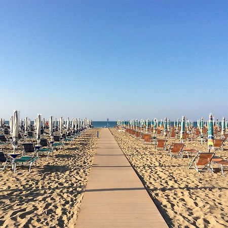 Appartamenti Nasse Bibione Exteriör bild
